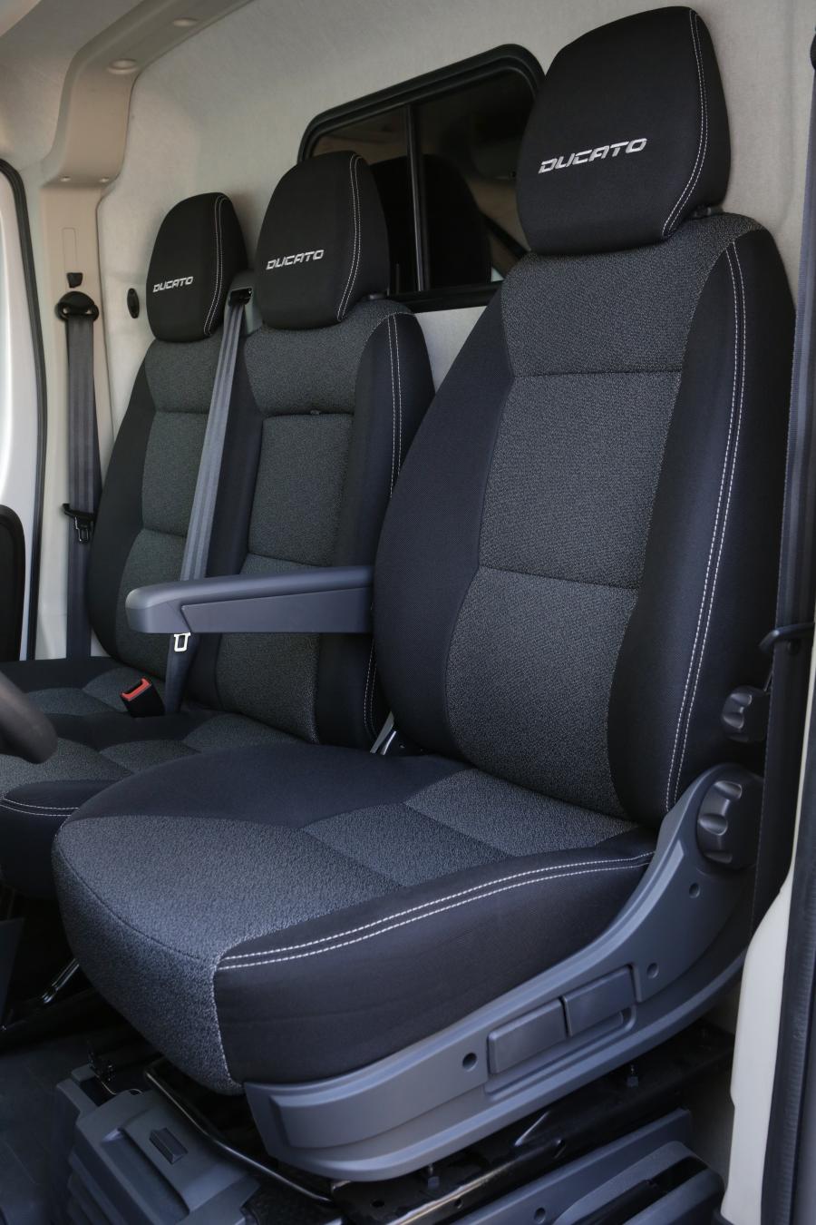 Интерьер Fiat Ducato Chassis Cab Truck 2014 года  (фото 30 из 30)